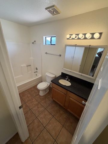 1336 E MOUNTAIN VIEW Road 105, Phoenix, AZ 85020