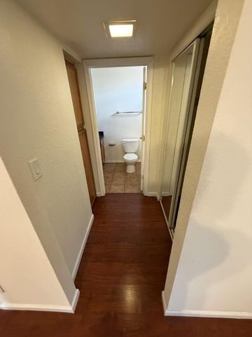 1336 E MOUNTAIN VIEW Road 105, Phoenix, AZ 85020