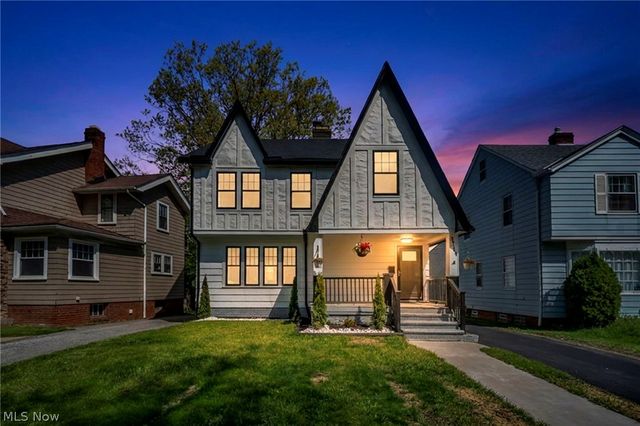 3741 Woodridge Road, Cleveland Heights, OH 44121