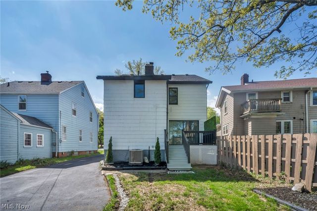 3741 Woodridge Road, Cleveland Heights, OH 44121