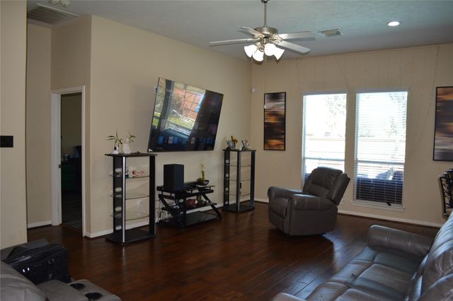 1926 Lingard Park Court, Houston, TX 77047