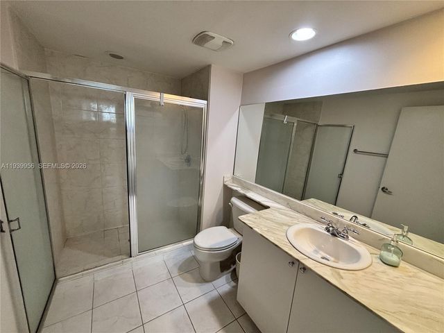 2775 NE 187th Street 403, Aventura, FL 33180