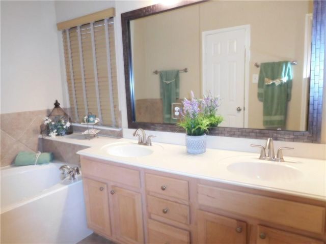 12567 Hawk Creek Drive, Frisco, TX 75033