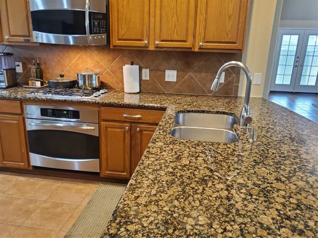 12567 Hawk Creek Drive, Frisco, TX 75033