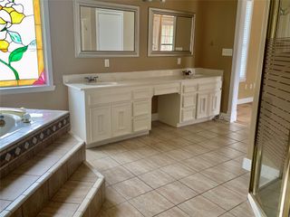 543 W 27th Street F, Houston, TX 77008