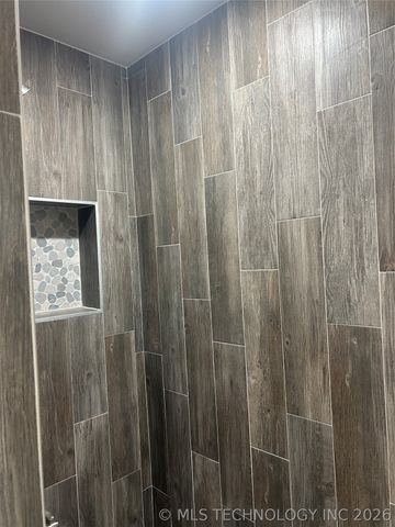 1211 Four Seasons Drive, Durant, OK 74701