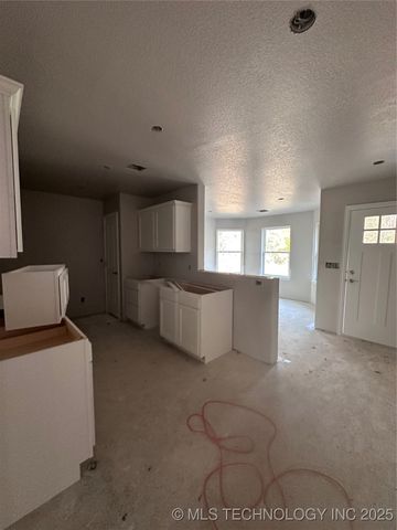 1211 Four Seasons Drive, Durant, OK 74701