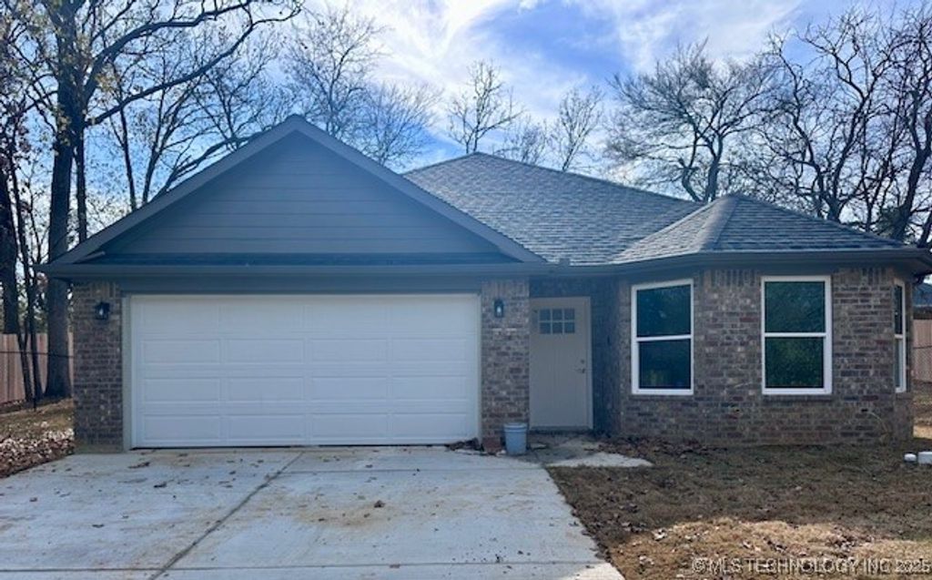 1211 Four Seasons Drive, Durant, OK 74701