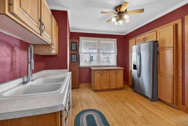 825 METOMEN STREET, Ripon, WI 54971