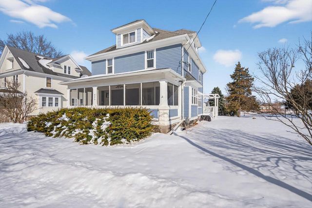 825 METOMEN STREET, Ripon, WI 54971