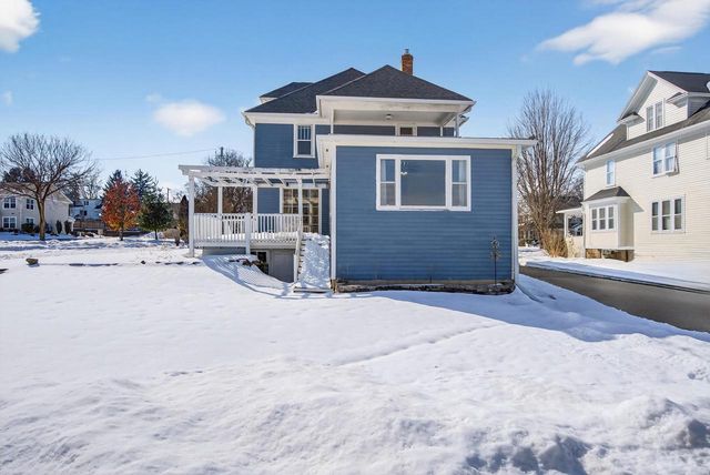 825 METOMEN STREET, Ripon, WI 54971