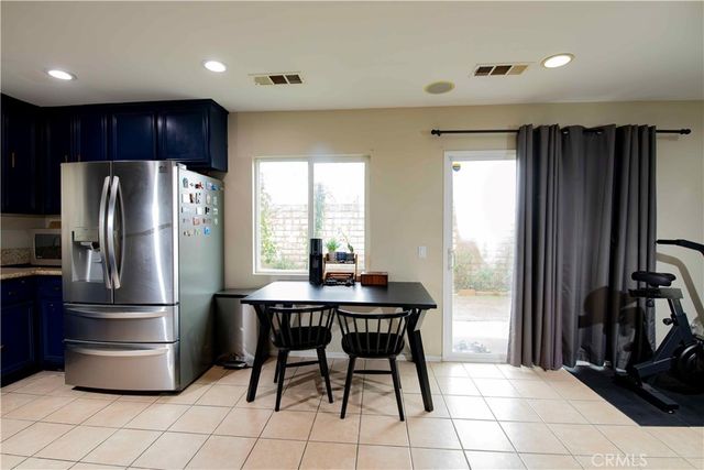 9427 Lemona Avenue 20, North Hills, CA 91343