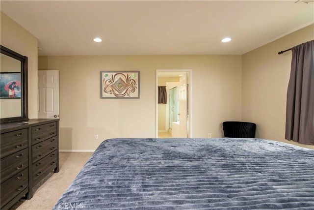 9427 Lemona Avenue 20, North Hills, CA 91343