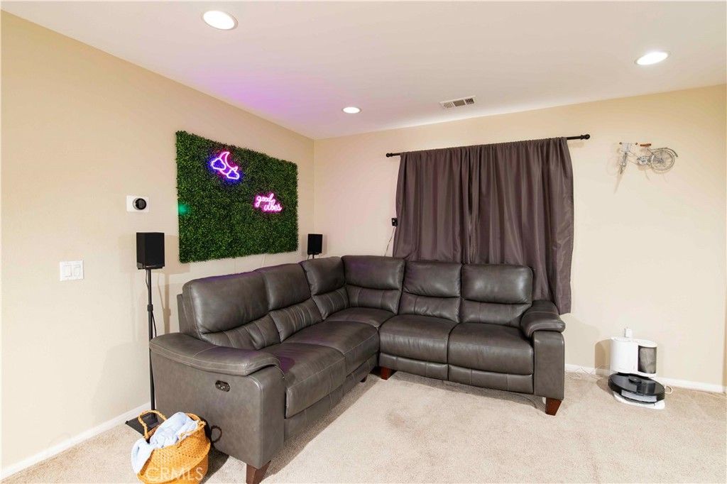 Image 29 of property listing at 9427 Lemona Avenue 20, Northridge, CA 91343