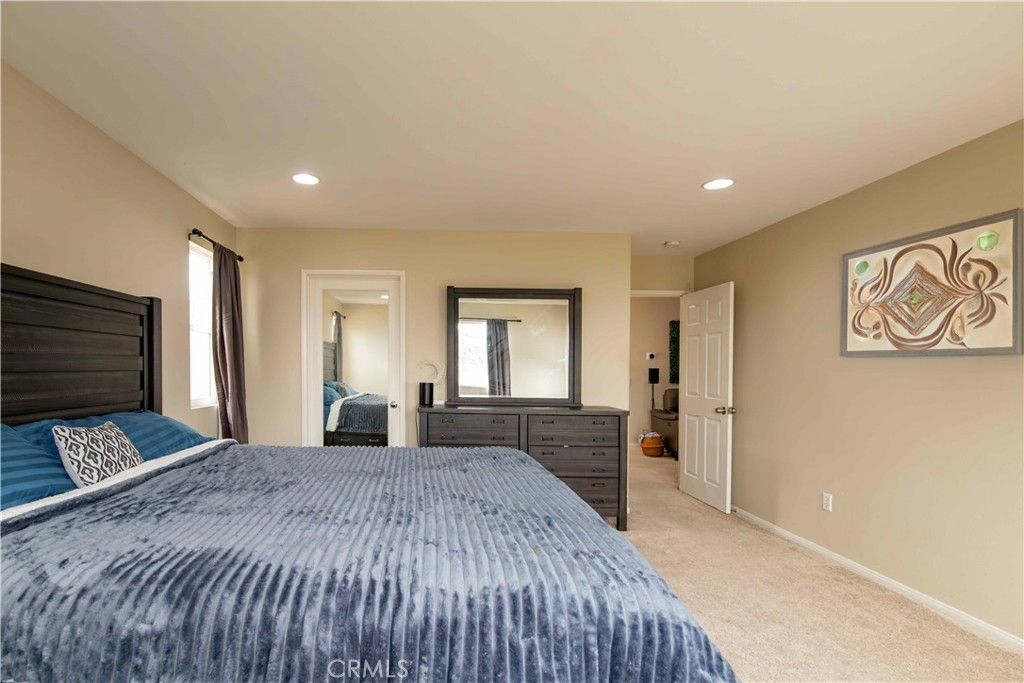 Image 33 of property listing at 9427 Lemona Avenue 20, Northridge, CA 91343