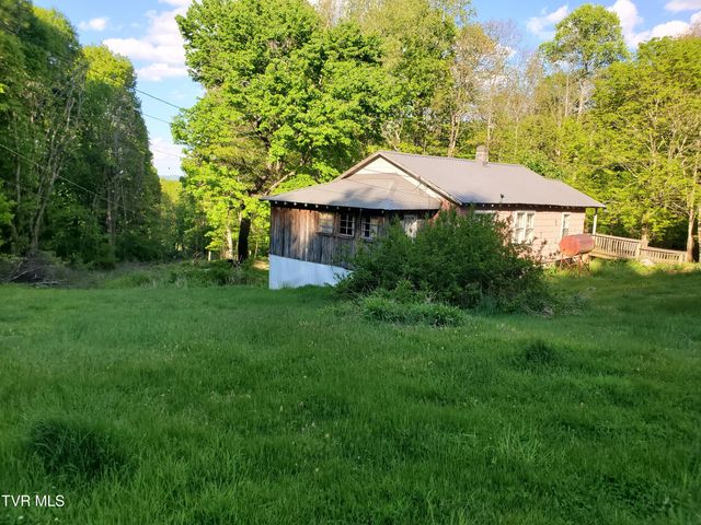 190 Big Cove Creek Road, Roan Mountain, TN 37687