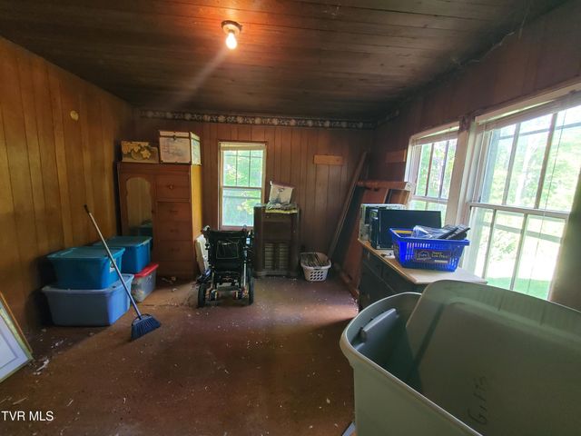 190 Big Cove Creek Road, Roan Mountain, TN 37687