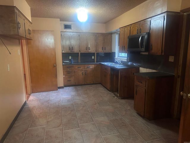 1500 Carolyn Street, Jacksonville, AR 72076