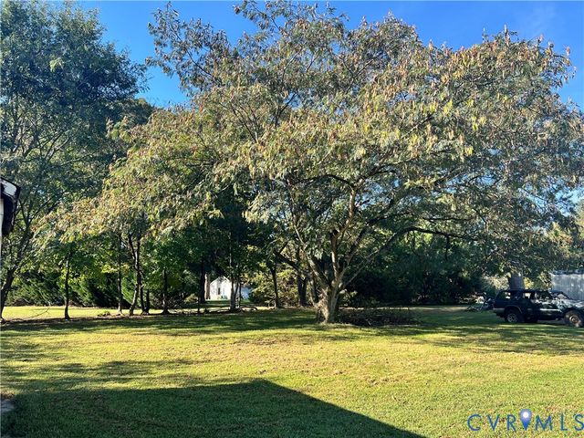 25517 Grant Ave, North Dinwiddie, VA 23803