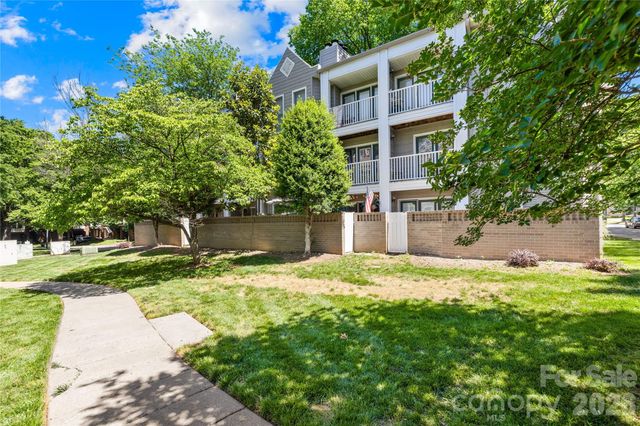 244 S Cedar Street 3, Charlotte, NC 28202
