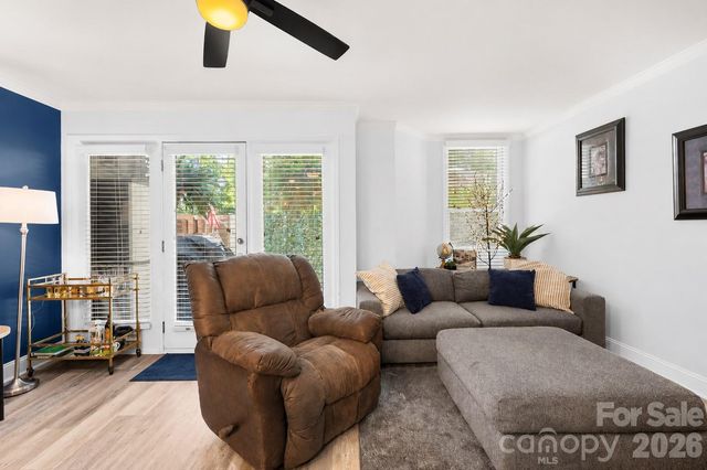 244 S Cedar Street 3, Charlotte, NC 28202