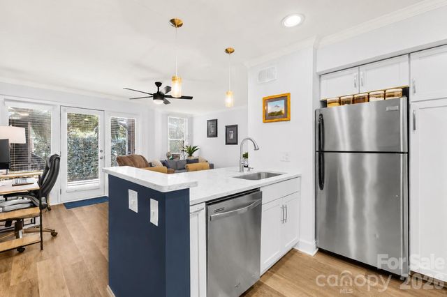 244 S Cedar Street 3, Charlotte, NC 28202
