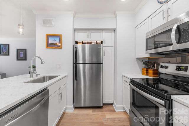 244 S Cedar Street 3, Charlotte, NC 28202