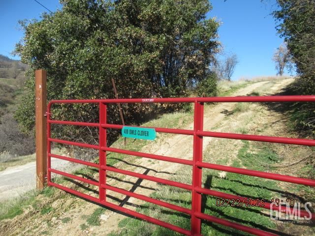 400 Owls Clover Rd, Caliente, CA 93518