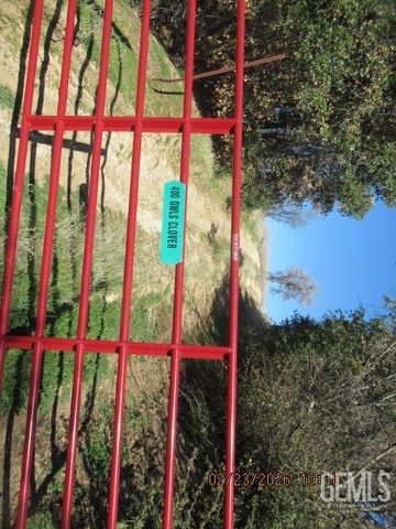 400 Owls Clover Rd, Caliente, CA 93518