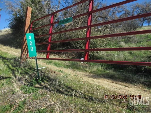 400 Owls Clover Rd, Caliente, CA 93518