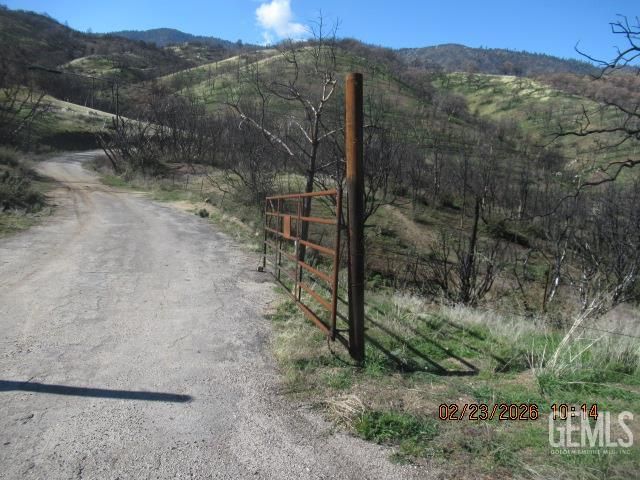 400 Owls Clover Rd, Caliente, CA 93518