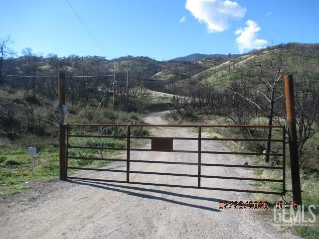 400 Owls Clover Rd, Caliente, CA 93518