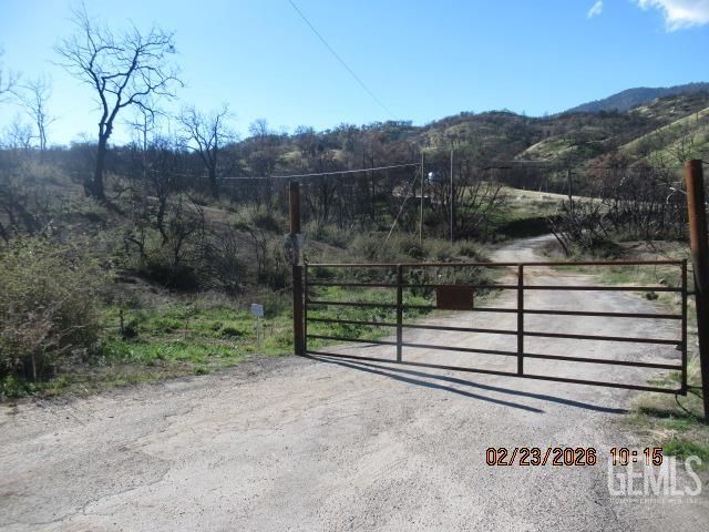 400 Owls Clover Rd, Caliente, CA 93518