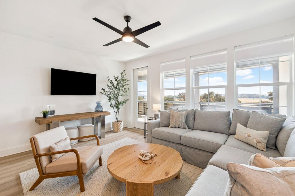 277 N The Grove Drive 334, Miramar Beach, FL 32550