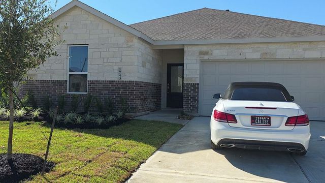 1743 Magnolia Jade Court, Crosby, TX 77532