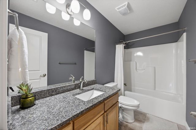 1621 W Dove Drive, Bloomington, IN 47403