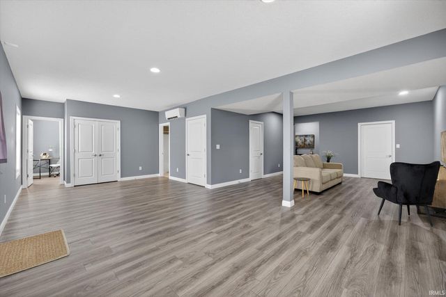 1621 W Dove Drive, Bloomington, IN 47403