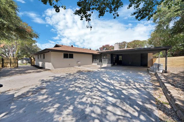 6617 Sabrosa Court W, Fort Worth, TX 76133