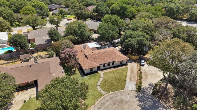 6617 Sabrosa Court W, Fort Worth, TX 76133