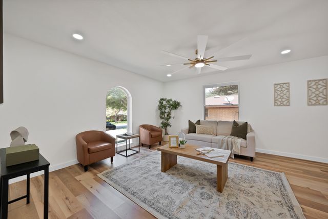 6617 Sabrosa Court W, Fort Worth, TX 76133