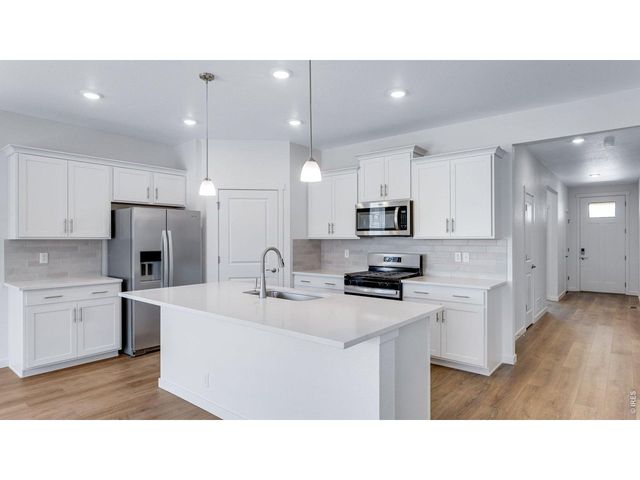13923 Garnet Dr, Mead, CO 80504
