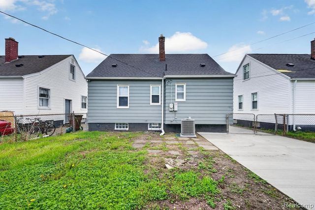 5156 Winifred Street, Wayne, MI 48184