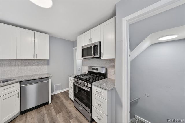 5156 Winifred Street, Wayne, MI 48184