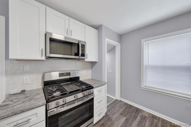 5156 Winifred Street, Wayne, MI 48184