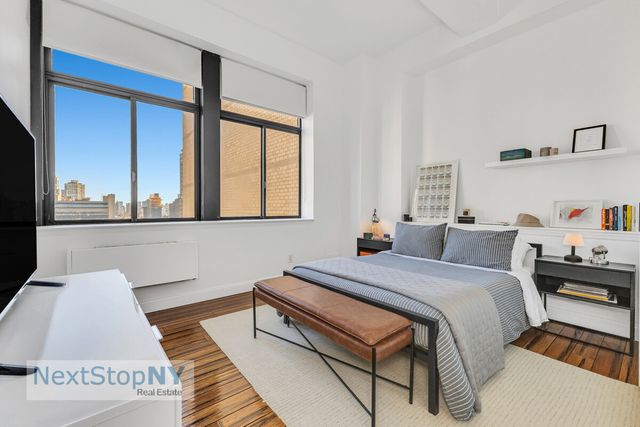 310 E 46th St Apt 22H, New York City, NY 10017