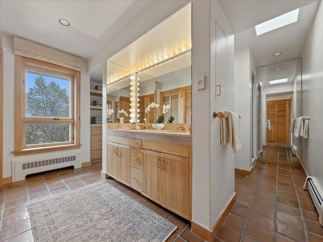 13A Calle Noble, Santa Fe, NM 87506