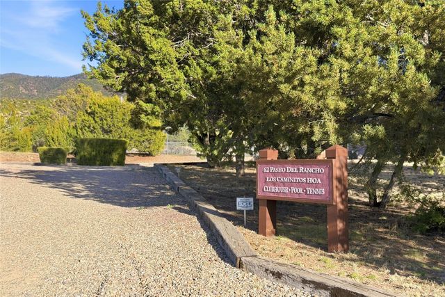 13A Calle Noble, Santa Fe, NM 87506