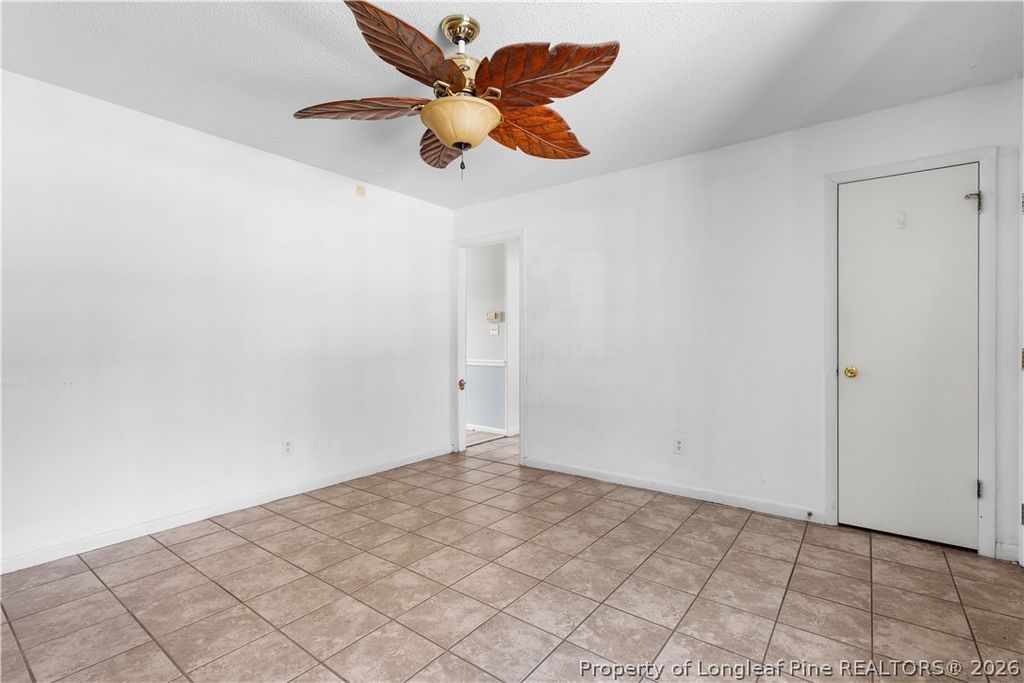 6808 Leeds Court, Fayetteville, NC 28304 — photo 4
