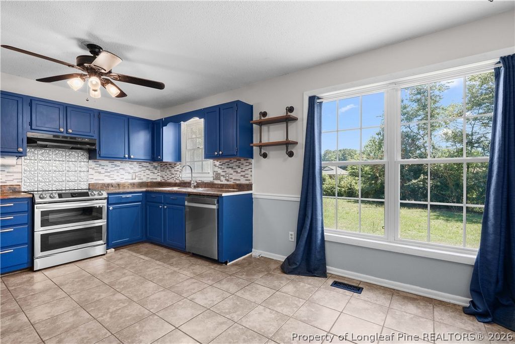 6808 Leeds Court, Fayetteville, NC 28304 — photo 5