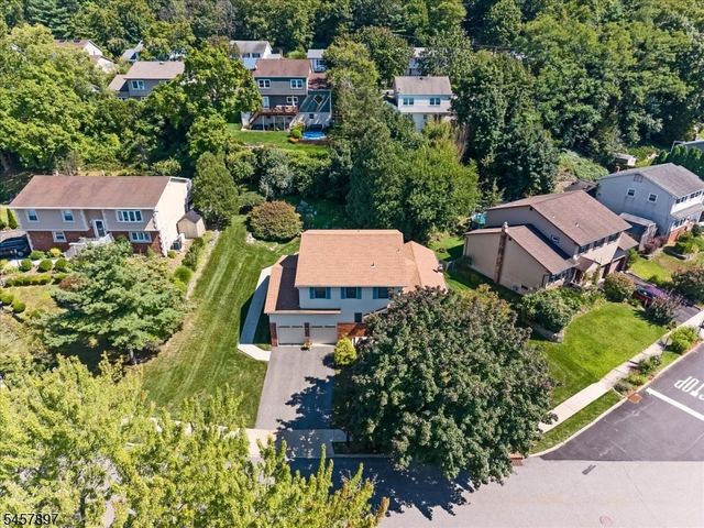 85 Tremont Ter, Wanaque Boro, NJ 07465